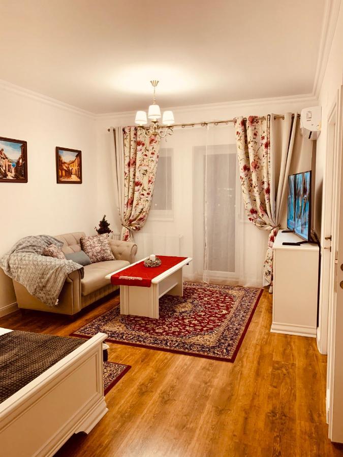 אורדאה A&C Hotel Rooms - Up In The Sky מראה חיצוני תמונה